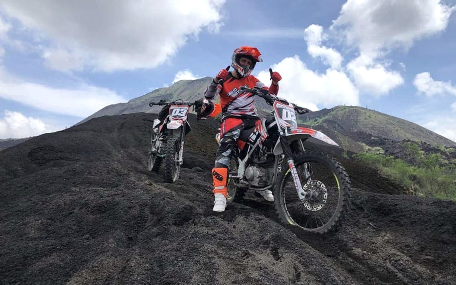 Dirt Bike — Kintamani Black Lava