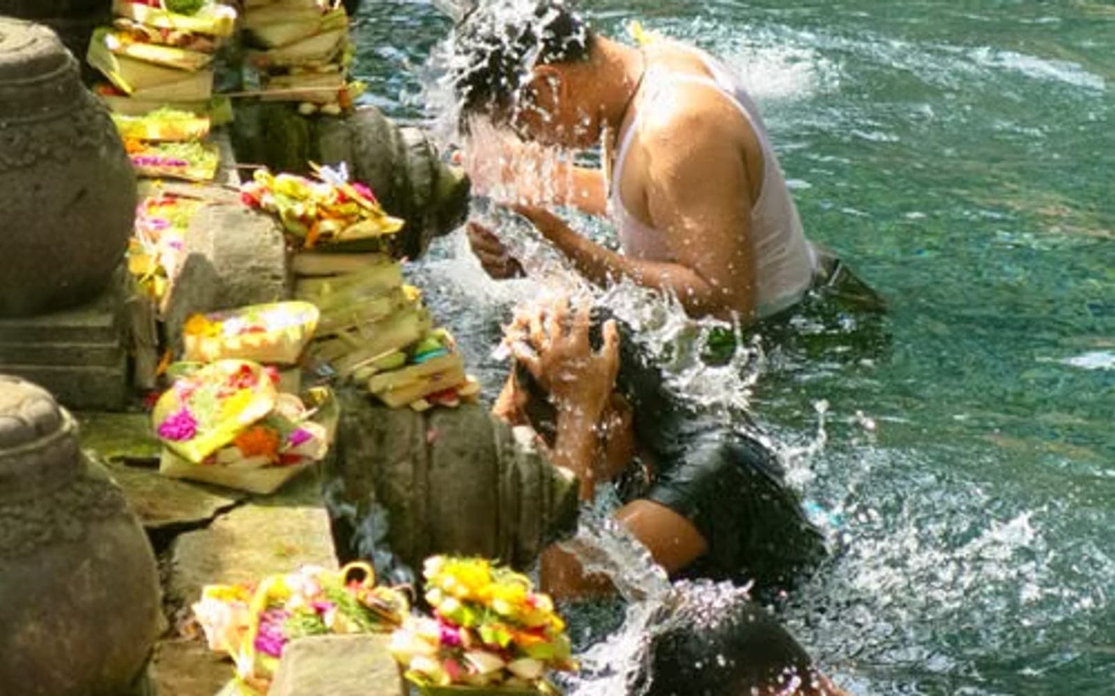 Griya Beji vs Tirta Empul Melukat: Which Purification to Book
